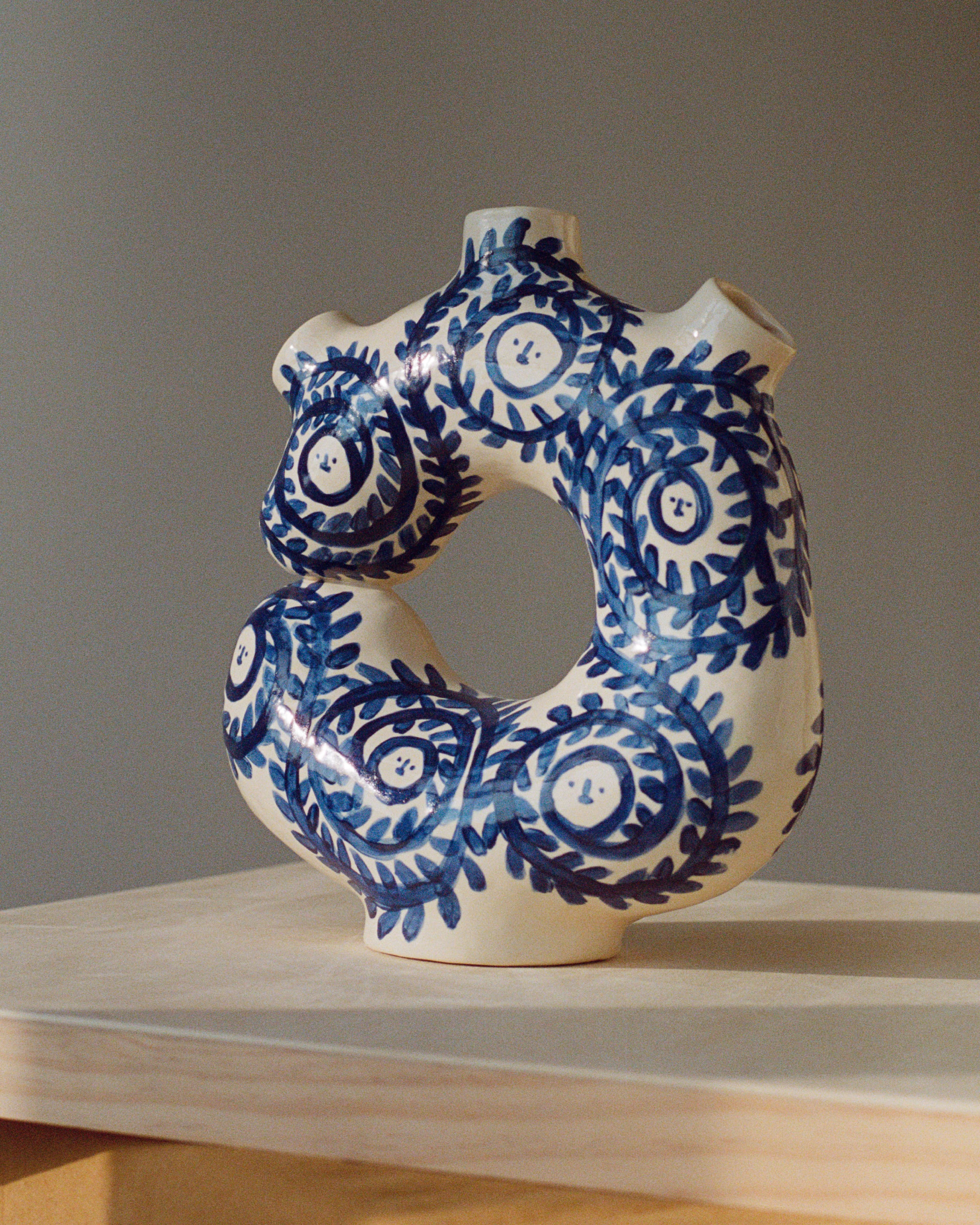 Simone Bodmer-Turner and Emma Kohlmann’s Beautiful Friendship